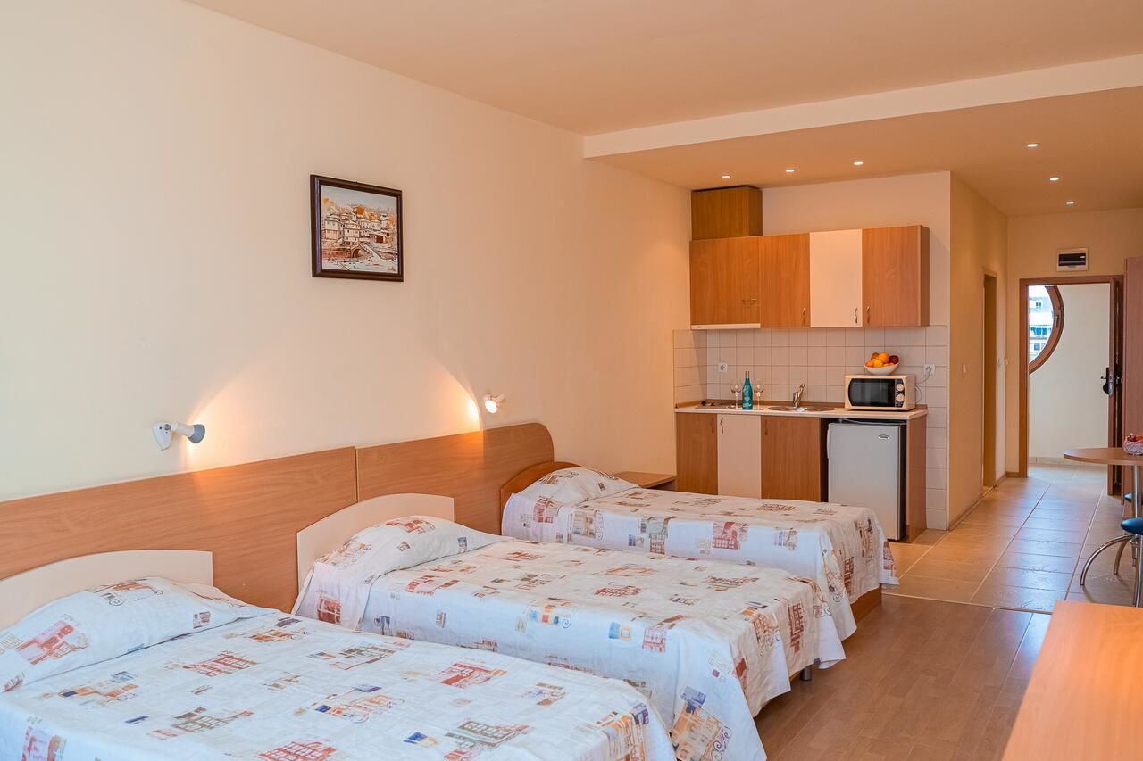Отель Hotel Avenue Солнечный Берег-36