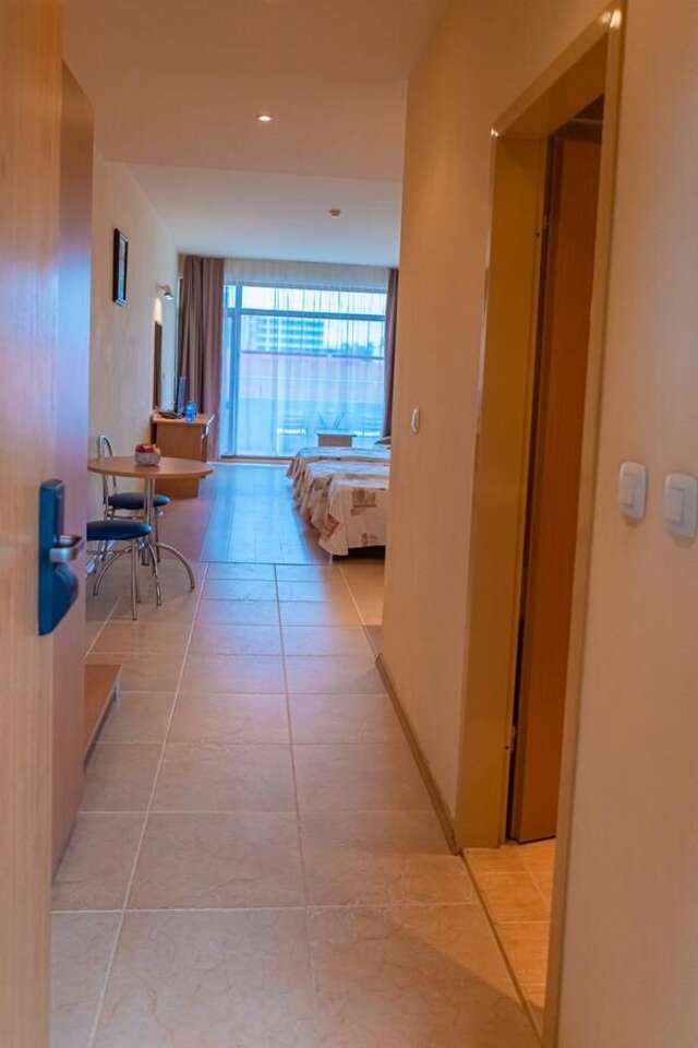 Отель Hotel Avenue Солнечный Берег-37